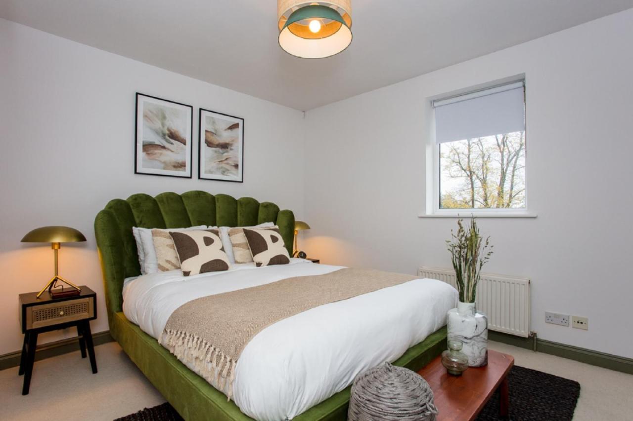The Sparkford Gardens - Lovely 2Bdr With Balcony 런던 외부 사진