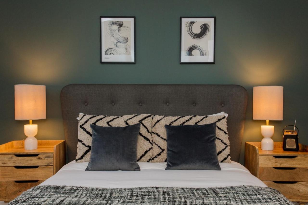The Sparkford Gardens - Lovely 2Bdr With Balcony 런던 외부 사진