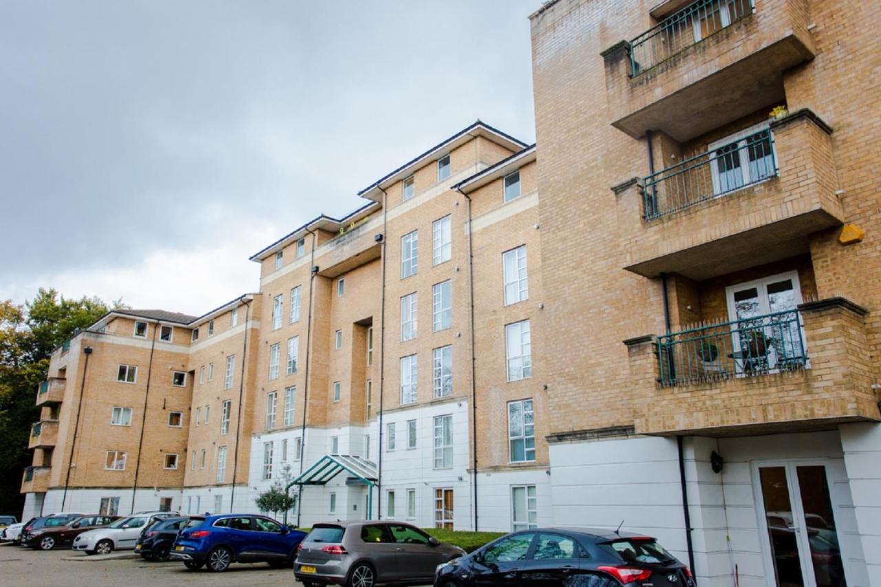 The Sparkford Gardens - Lovely 2Bdr With Balcony 런던 외부 사진